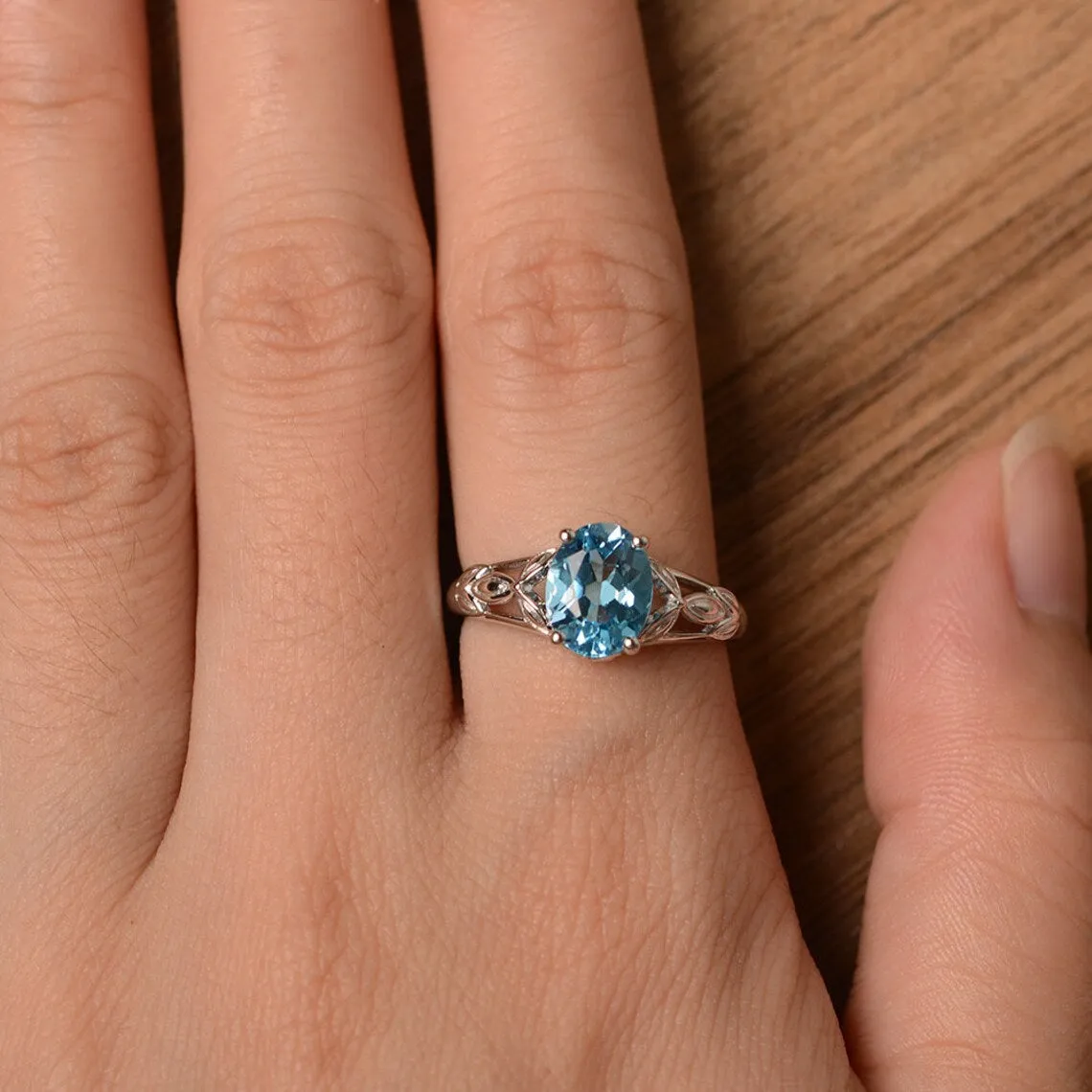 Natural Oval Cut Swiss Blue Topaz Simple Solitaire Rings - 925 Sterling Silver Rings