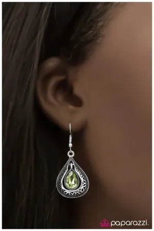 Paparazzi Earring ~ The First Kiss - Green